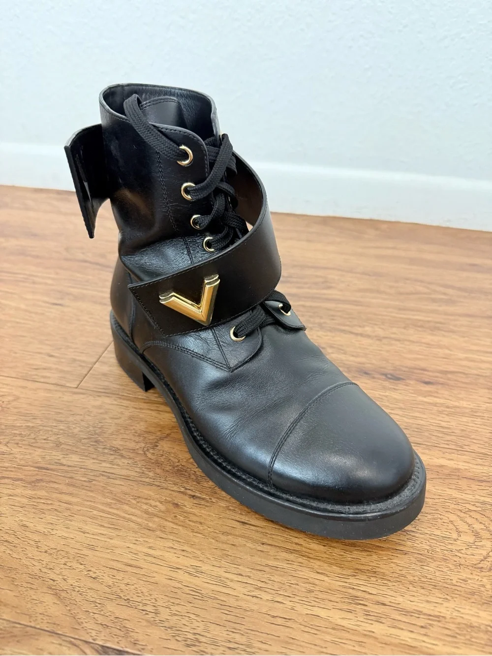 Louis Vuitton Wonderland Flat Ranger Black Leather Combat Boots EU 38 / US 8